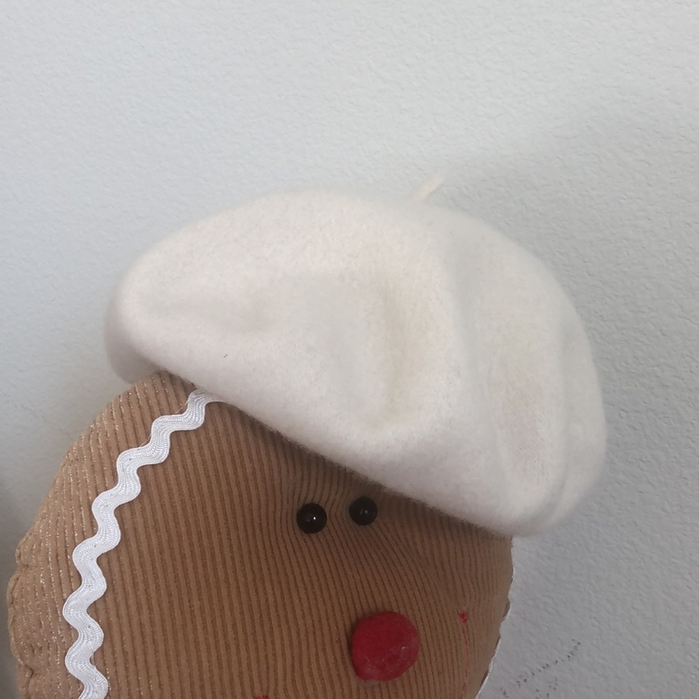 hat - Picture 5 of 8